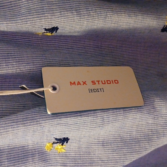 Max Studio blouse with gathered neckline and sleeve size XL New with tags - Picture 2 of 3